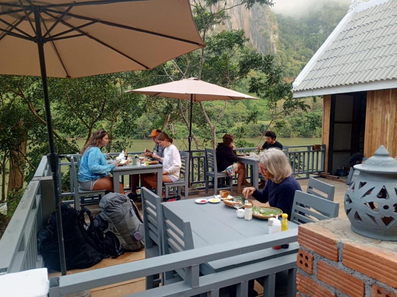 Dokchampa River View Villa Nong Khiaw Екстер'єр фото
